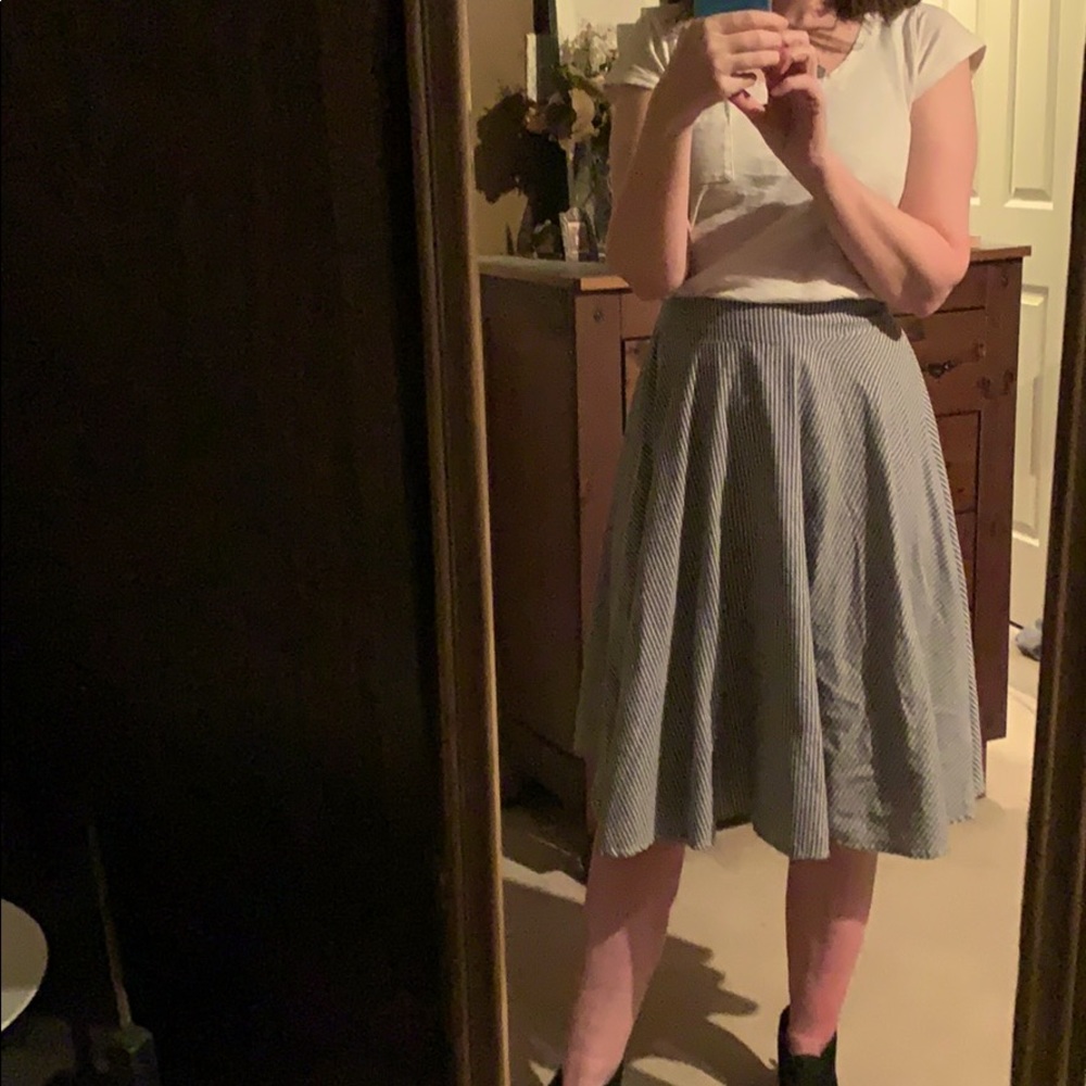 Knee length cotton skirt